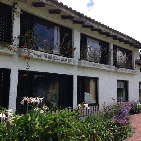Mansion Samzara Hosteleria Sangolqui Exterior photo