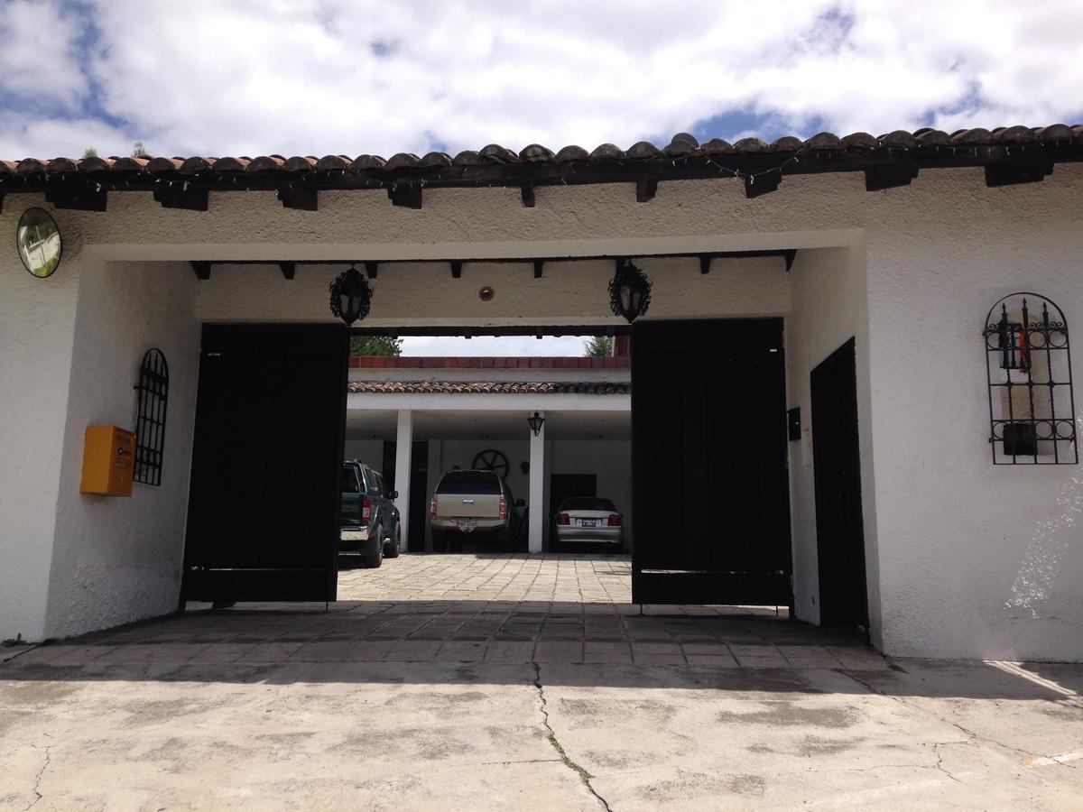 Mansion Samzara Hosteleria Sangolqui Exterior photo
