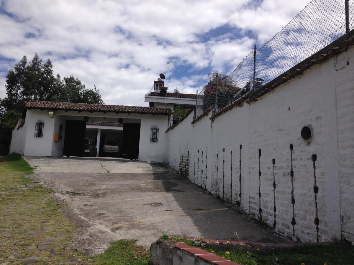 Mansion Samzara Hosteleria Sangolqui Exterior photo